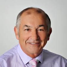 Lynn Holmquist's Instagram, Twitter & Facebook