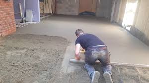 Harris Floor Screeding Limited Installing A Traditional Fibre Reinforced Screed Youtube Traditional Flooring Installation