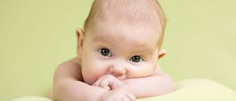 08 january 2020 • 6 mins read. Perkembangan Bayi 1 Bulan Stimulasi Fisik Kognitif Dan Motorik Cussons Baby Indonesia
