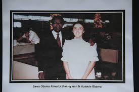 (ann dunham married lolo soetoro, from indonesia, after she and barack sr. Hawaii Curator Seeks A Stable Place To House Artifacts About Barack Obama Honolulu Star Advertiser