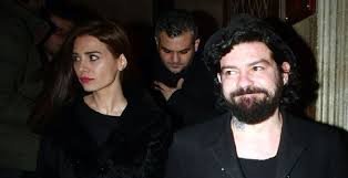 Riza Esendemir Ve Gozde Mukavelat El Ele Goruntulendi Gozler Elsa Haber