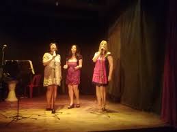 Mabel Brito Nora Neira y Estela Rodriguez... voces para disfrutar!!!  🎶😍🎶🎼🎤