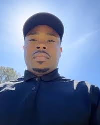 Jamil Hunter's Instagram, Twitter & Facebook