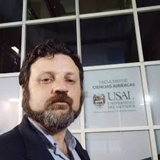 𝘊𝘭𝘢𝘶𝘥𝘪𝘰 𝘚. 𝘚𝘰𝘵𝘰 ° 𝘊𝘴. 𝘗𝘰𝘭𝘪𝘵𝘪𝘤𝘢𝘴.