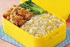 Tenang, resep chicken katsu tidaklah sulit kok , tanpa keahlian khusus pun sebenarnya anda bisa membuat makanan satu ini. Resep Bento Ayam Karage Enak Untuk Bekal Istimewa Si Kecil Besok Pagi Semua Halaman Sajian Sedap