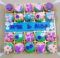 Ada tema merah jambu, indah, dan romantis untuk gadis imut; Cheese Hantaran Tema Pink Biru Purple Ibu Comel Desert Facebook
