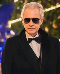 Josep Carreras ❤️🌺❤️ and Andrea Bocelli *Two of the best tenors today!*🌹 