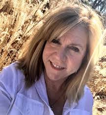 Jennifer Donley's Instagram, Twitter & Facebook