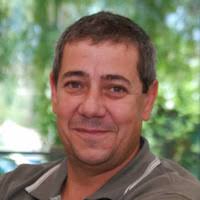 PDF) An efficient point classification algorithm for triangle meshes