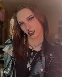 Zekaryah (@bbmuze) • Instagram photos and videos