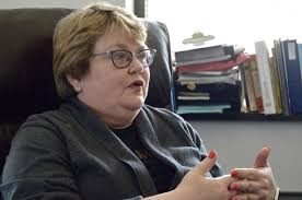 Stephanie Quade's Instagram, Twitter & Facebook