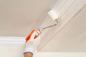 Wände selbst zu streichen, ist für viele kein problem. Wand Streichen Ohne Decke Abkleben So Geht S