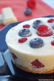 Dessert Mousse Chocolat Et Framboise Entremet Facile Chocolat Blanc Gateaux Et Desserts