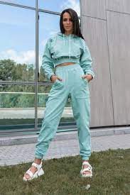 Ознакомьтесь с нашей коллекцией женских спортивных костюмов на asos. Zhenskij Sportivnyj Kostyum Staff Game Green Kupit V Ukraine Ceny Na Zhenskij Sportivnyj Kostyum Staff Game Green