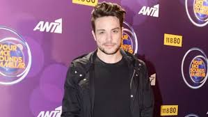 Ο άρης είναι ο τέταρτος σε απόσταση από τον ήλιο πλανήτης του ηλιακού μας συστήματος, ο δεύτερος πλησιέστερος στη γη, και ο έβδομος σε διαστάσεις και μάζα του ηλιακού συστήματος (ο δεύτερος μικρότερος μετά τον ερμή). Arhs Makrhs H Prwth Dhmosia Emfanish Me To Koritsi Toy Celebrities Eidhseis