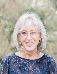 Karen Stanfill's Instagram, Twitter & Facebook