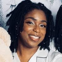 Ariel Lancaster's Instagram, Twitter & Facebook