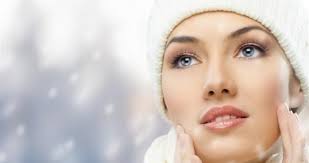 Yüz felcinde körlük tehlikesi