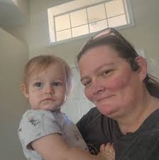 Where to find local flea markets, discount spots, and estate sales in  Warner Robins for buying and reselling items?