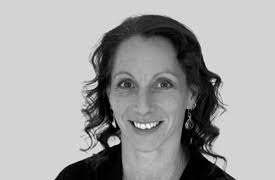 Monique Phipps's Instagram, Twitter & Facebook