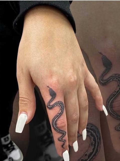 Best Finger Tattoo Cover Up Ideas & Inspiration | Removery