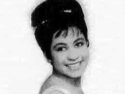 LA HISTORIA DE REBECA: "LA LOCA DE SAN BLAS " A Rebeca Méndez le decían “La  Loca del Muelle de San Blas”, después de que en 1971, en la Playa El Borrego