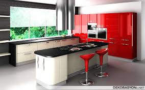 Kırmızı beyaz mutfak dolapları retro tarz modellerde tercih edilebileceği gibi modern çizgi tasarımlarında da tercih edilebilmektedir. Kirmizi Beyaz Modern Mutfak Dolaplari Ev Dekorasyonu