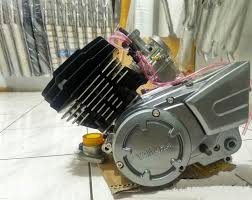 Piston memang memiliki cara kerja yang mempengaruhi mesin motor, tempat dimana mengeluarkan bahan bakar pada bagian silinder untuk diledakan. Jual Mesin Tempat Jual Mesin Copotan Dan Rangka Motor Facebook