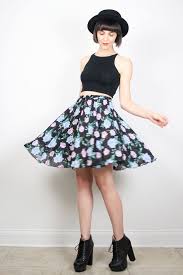 Vintage 90s Skirt Skater Skirt 1990s Skirt Mini Skirt Black Etsy Trending Fashion Outfits Fashion 90s Fashion Outfits