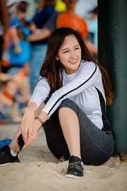 Dù phải chạy bộ quãng đường dài, mai phương thuý vẫn vô cùng rạng rỡ. Hoa Háº­u Mai PhÆ°Æ¡ng Thuy Cháº¡y Bá»™ Tá»« Thiá»‡n