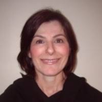 100+ perfiles de «Adrianne»