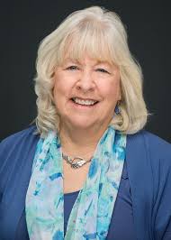 We would like to thank Mrs. Lindsey Cooley for all the years of love she  put into Central Elementary School. She will be truly missed by all. 💛🖤🐾