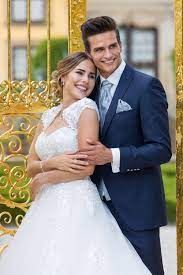 Herzlich willkommen im brautkleider atelier. Brautkleid Marlis Avorio Vestito