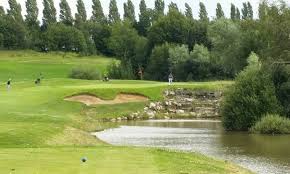 Bezoek waregem, verken deze stad tijdens uw teambuilding en beleef city golf op de mooiste plaatsen in waregem. 5 Gangen Golfinitiatie Waregem Golf Club Groupon
