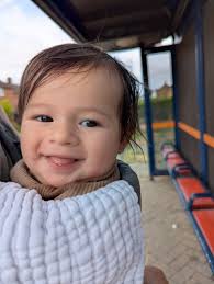 Request for milk (south Leicestershire) My little one is 5 weeks old today  and we have had trouble breastfeeding from the start (bad latch, breast  refusal and under supply even with lots