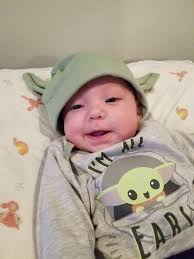 Hello everyone Baby Yoda's in the building. 🙂 I wonder, do you think I'm  worthy of a LIKE ? 😏 If so, what are you waiting for ? ! Hehe