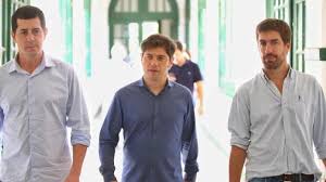 El diputado nacional axel kicillof afirmó este jueves que le entusiasma muchísimo su candidatura a gobernador bonaerense y llamó a engrosar el armado que encabeza junto a la intendenta de la. Kicillof Se Mudo A Mercedes Y Ahora Cierran Un Barrio Por La Aparicion De Un Brote