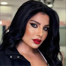 اول ما فليت من الجنوب، عالضيعة دغري، على مجدل عنجر، مشتاقة لريحتها وريحة  اهلي.. كانوا ناطريني تحت البيت، وبابا واقف عراس الطريق ليستقبلني.. هيك كان  اللقاء.. اشتقت لغمراتن ونطنطة ولاد خيي حواليي..