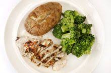 Take dinner from drab to fab with these healthy and delicious meals. Mind Body What Does 600 Calories A Day Look Like Some Examples Los Angeles Times Healthy Snacks Recipes 600 Calorie Meals Low Cal Diet