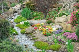 Bachlauf Anlegen Nutzliche Tipps Und Lebendige Vorschlage Bachlauf Selber Bauen Bachlauf Im Garten Bachlauf Anlegen