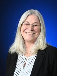 Kelly Brummett's Instagram, Twitter & Facebook