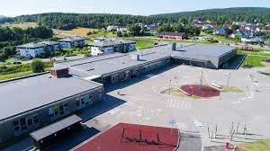 Vi ønsker å gjøre kontakten med oss så enkel som mulig. Skjetten Skole