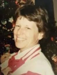 Lynn Steller's Instagram, Twitter & Facebook