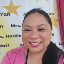 Sarah Gloria Harkin (@sarahgharkin)