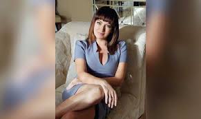 Maura catherine derrane is an irish television presenter and journalist. The Hot Air Brigade The Phoenix Magazine