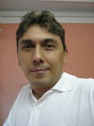 ROBERTO FABIAN PLATA GUTIERREZ estilista profecional