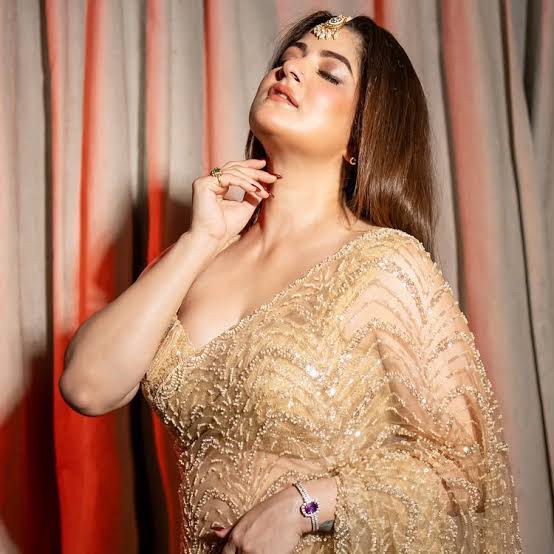 Srabanti Chatterjee Looks Effortlessly Elegant in a Soft Golden Saree
