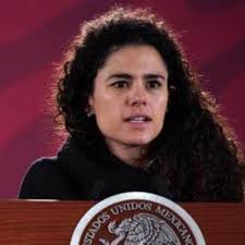 LUISA MARIA ALCALDE LUJAN DIJO NO ESTAR EN RIESGO LA PAZ LABORAL