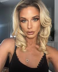 Sierra Williamson's Instagram, Twitter & Facebook