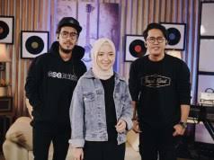 Judul lagu ini diambil dari bahasa arab yang secara harfiah, artinya adalah kekasih hati. Ini Lirik Lagu Ya Habibal Qolbi Nissa Sabyan Joglosemar News